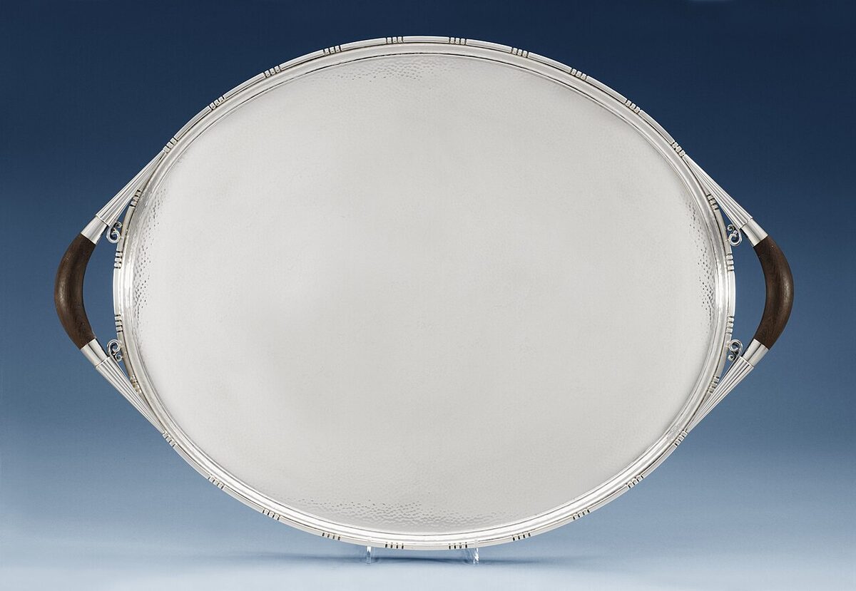 Oval sølvbakke af Johan Rohde for Georg Jensen